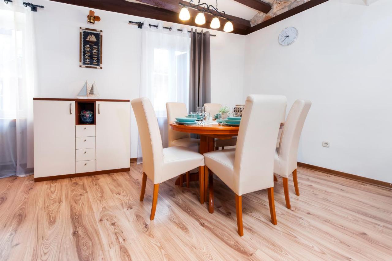 Ap Downtown Apartment Rovinj Exterior foto